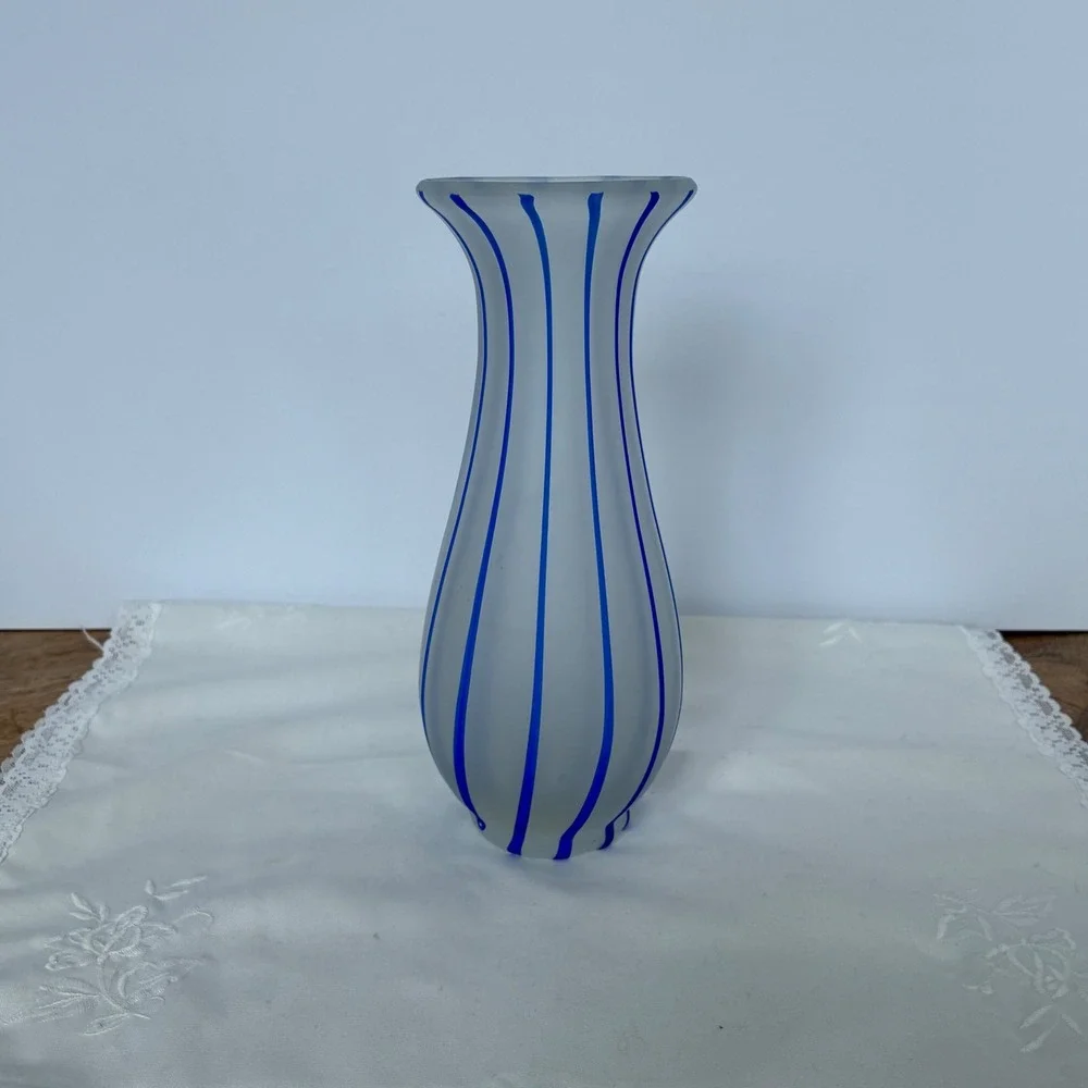 Vtg Pier 1 Satin Glass Vase Cobalt Blue Vertical Stripes Satin Finish 8.25 inch